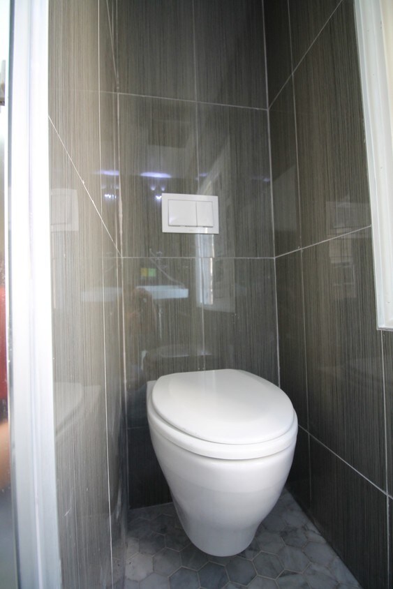 Foto del edificio - 527 26 ave, Unit room