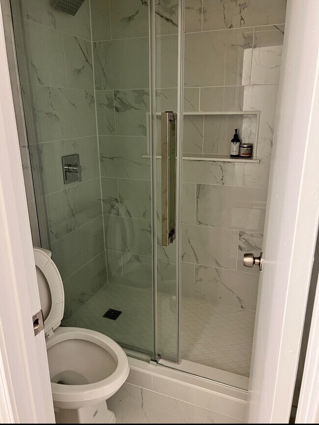 Bathroom - 215 Summit North Dr NE