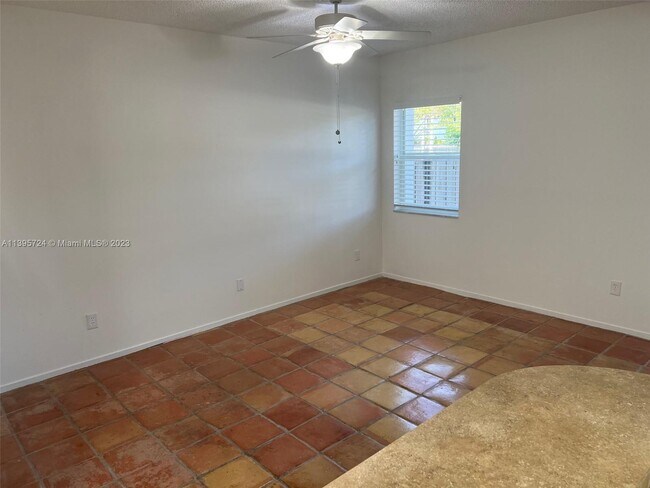 Foto del edificio - 20971 SW 83rd Ave