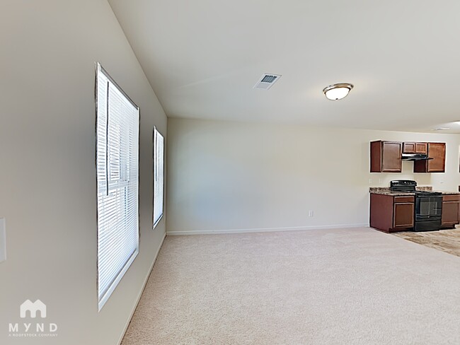 Building Photo - 301 Blackfoot Trail