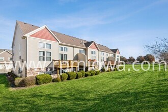 Building Photo - 7878 Cottonwood Ln