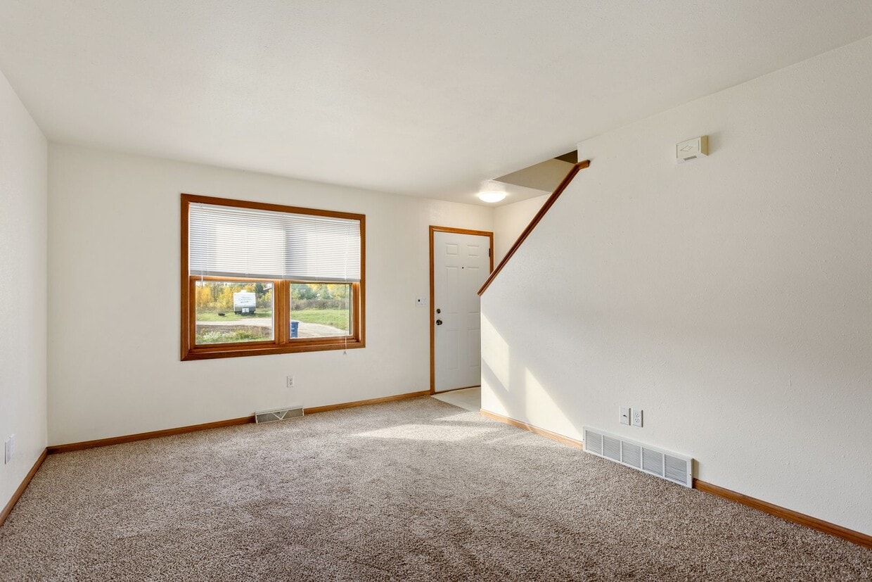 Primary Photo - 70/72 Kope Avenue