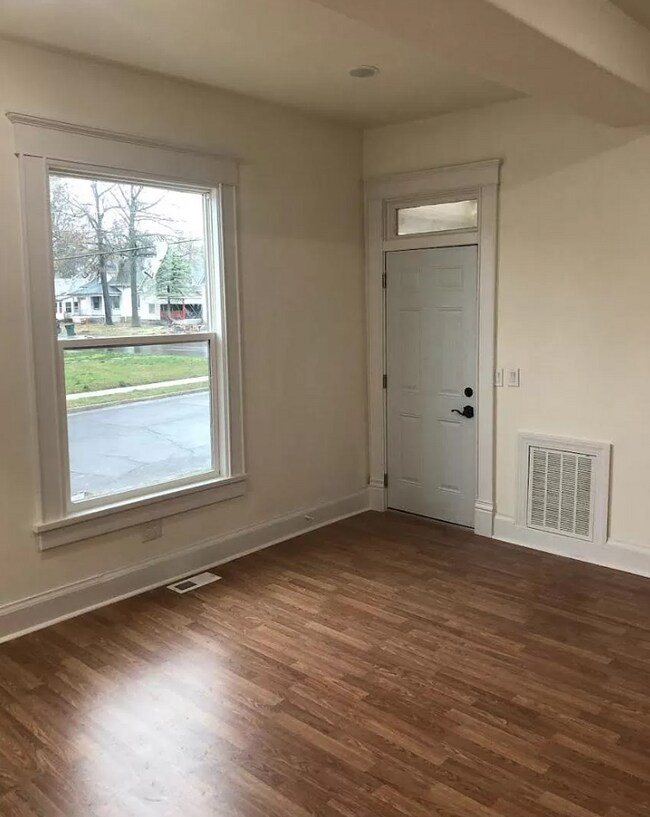 Foto del edificio - 825 N Grant Ave