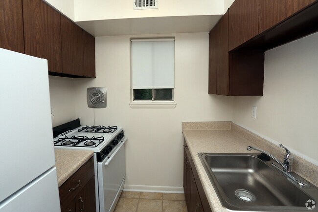 Foto del edificio - 4001 - White House Manor Apartments