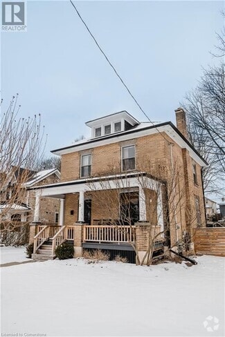 Building Photo - 25 Chisholm St
