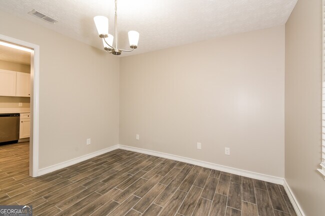 Building Photo - 6492 Will Dupree Ln