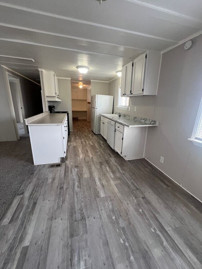 Foto del edificio - Large Three Bedroom In Chubbuck