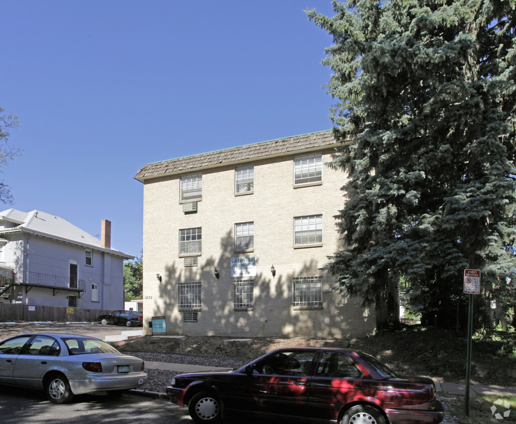 Building Photo - Greentree Apartments