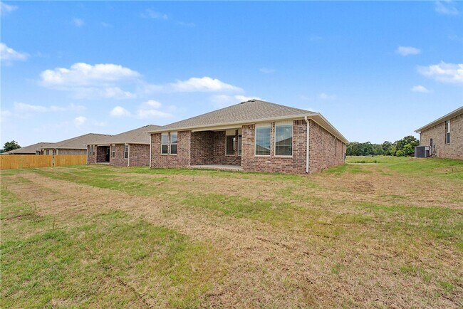 Building Photo - 3070 Rosalee Ln