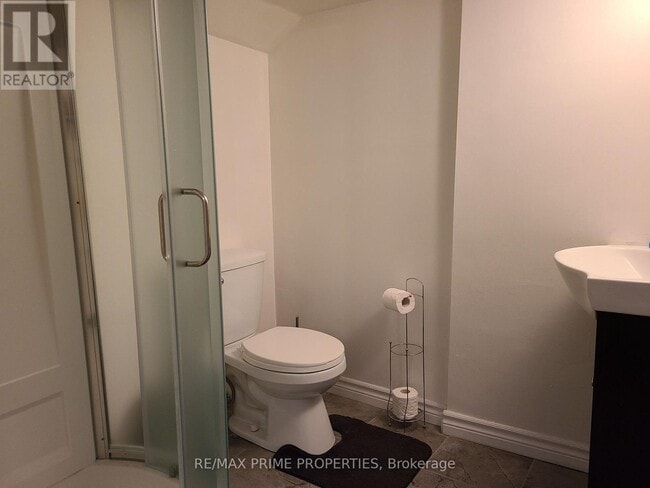 Building Photo - 1629 Marshcourt Dr