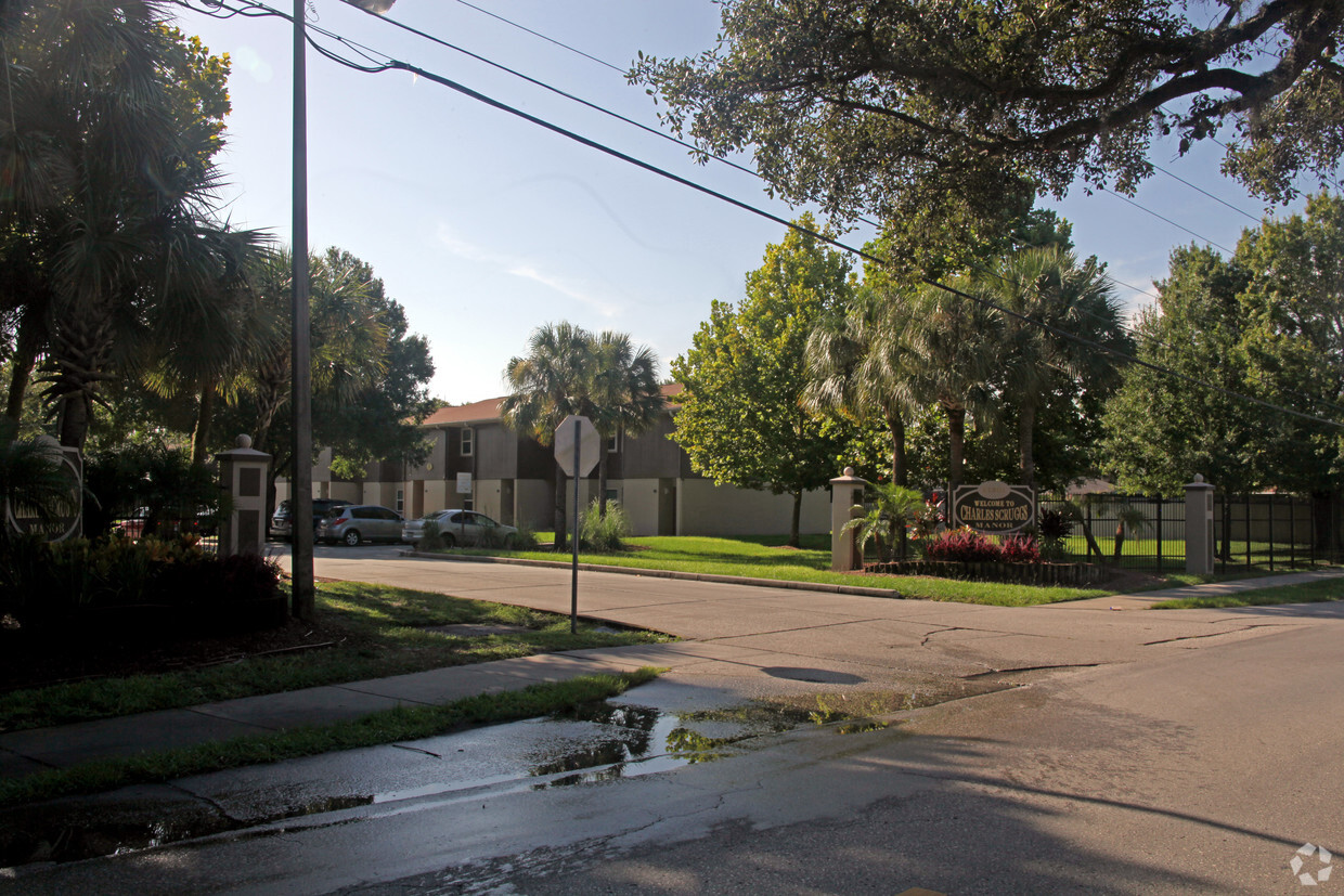 Building Photo - Scruggs Manor