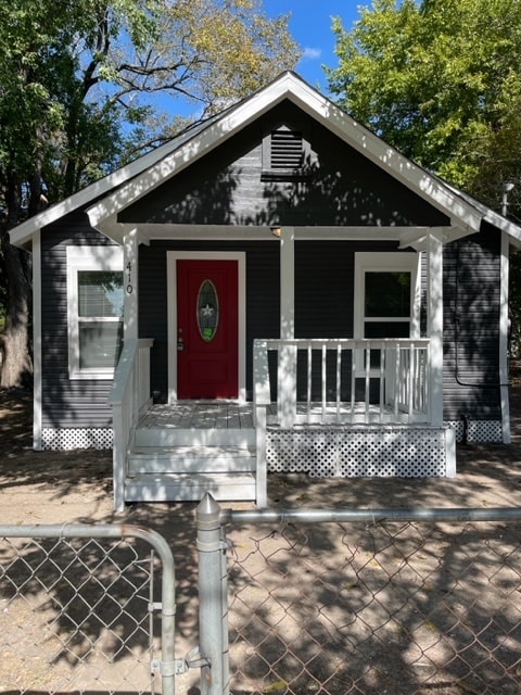 Building Photo - 410 W Watson St