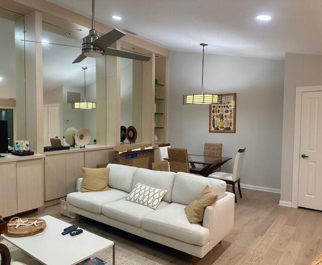 Foto del edificio - 7904 Chapman Oak Ct