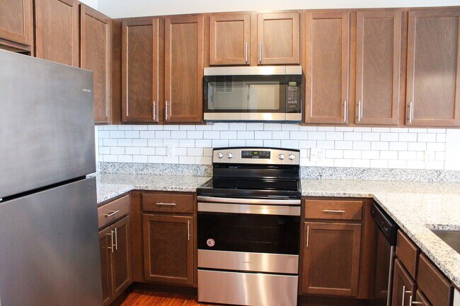 Foto del edificio - 3241 Redhawk St