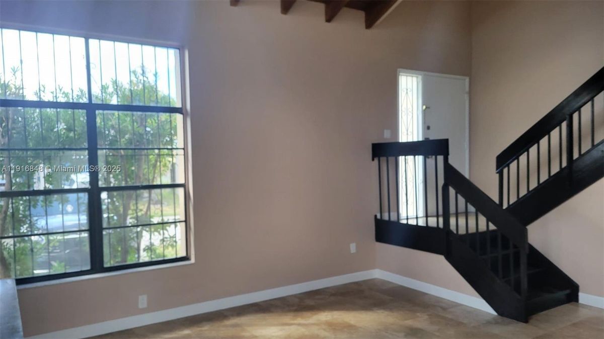 Foto del edificio - 914 NW 106th Ave Cir