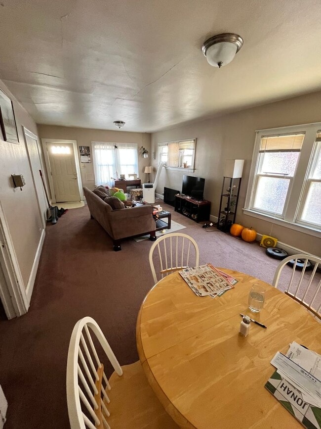 Building Photo - 415 Washington St