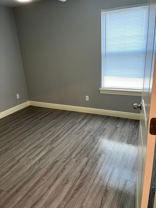 Foto del edificio - 3 bedroom Duplex