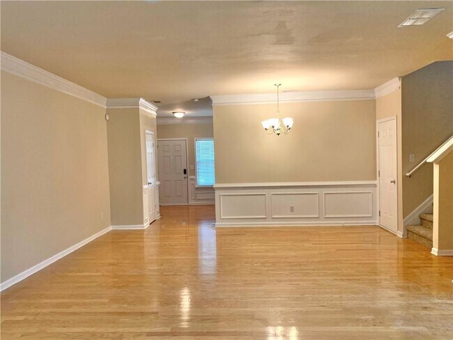 Building Photo - 530 Constellation Overlook SW