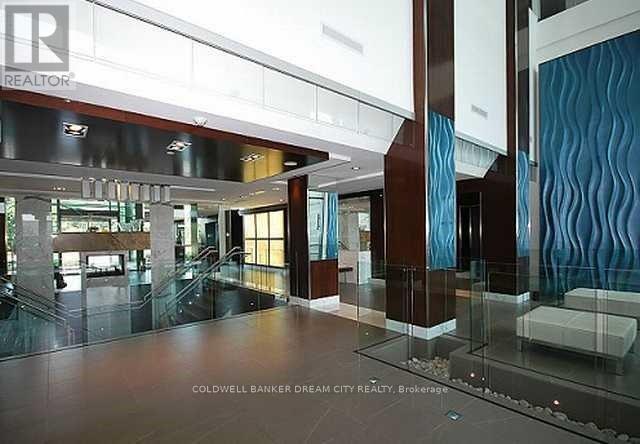 Photo du bâtiment - 235 Sherway Gardens Rd