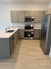 Building Photo - 4393 Hammock Grove Dr