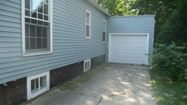 Building Photo - 1602 N Sherman Ave