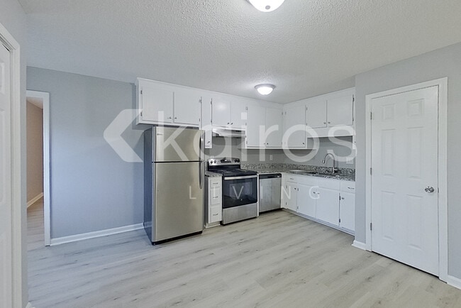 Building Photo - 125 Deer Pkwy