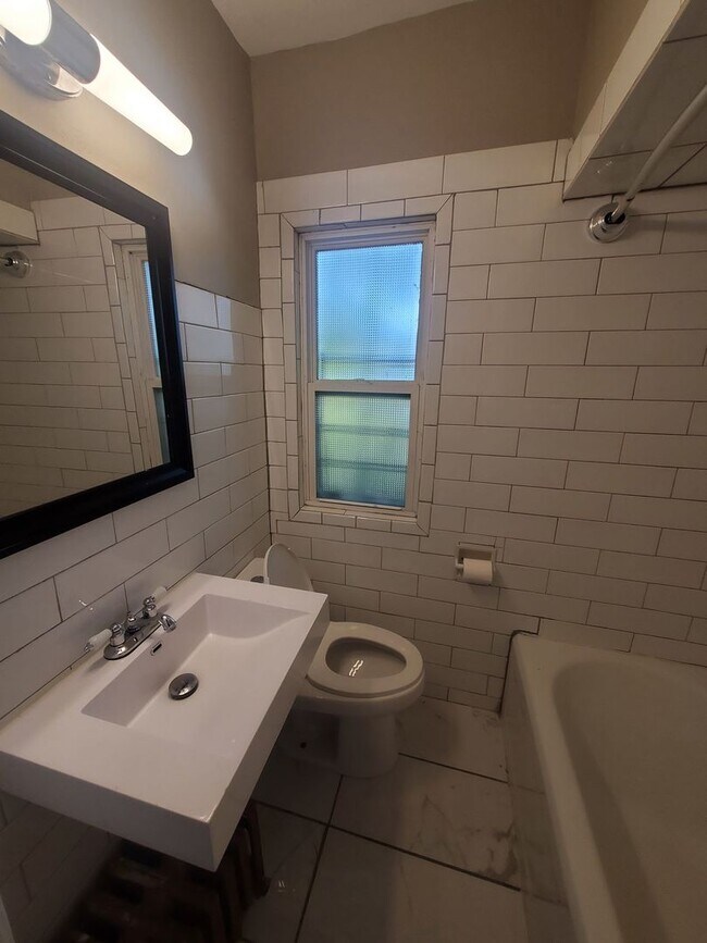 Foto del edificio - 2636 N Buffum St