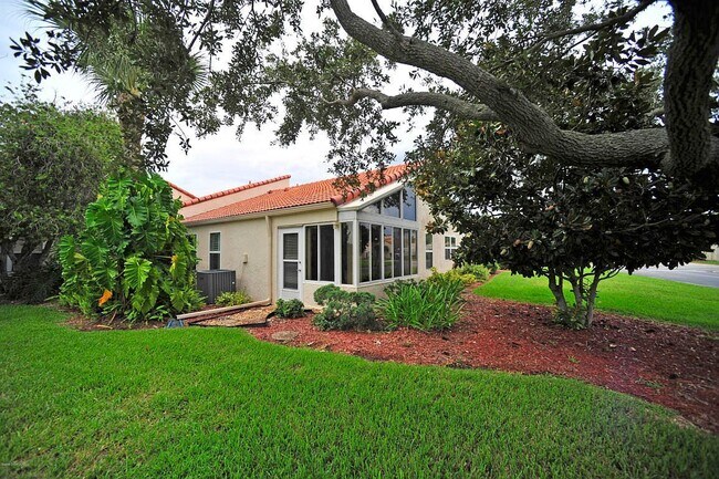 Foto del edificio - 755 Pine Island Dr