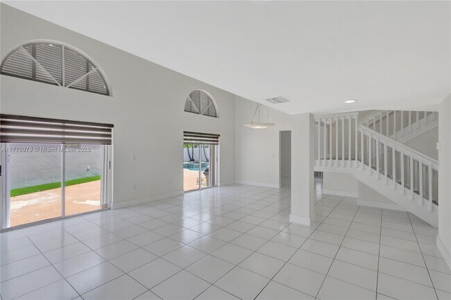 Building Photo - 15638 SW 91st Ln