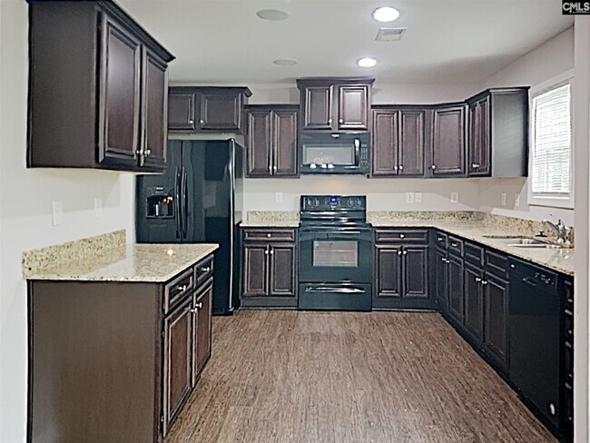 Foto del edificio - 715 Dawson Park Way