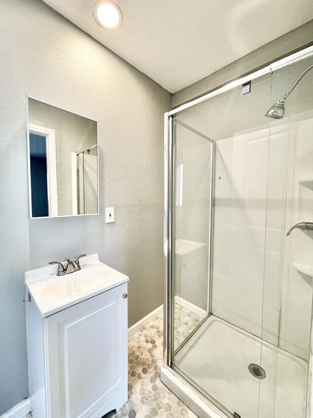 Foto del edificio - 1403 E 23rd St