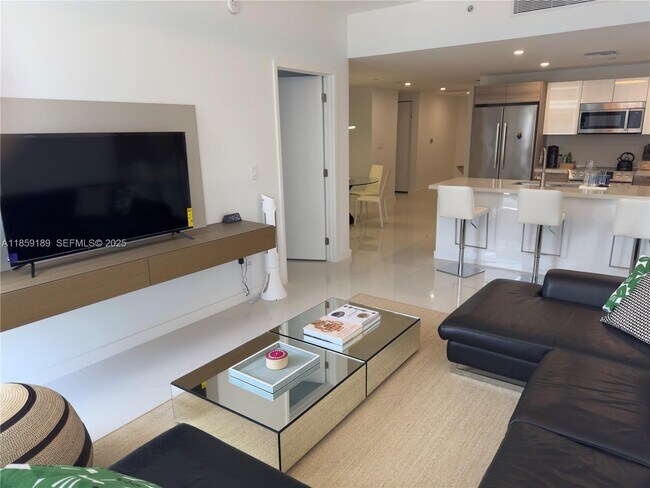 Foto del edificio - 9940 W Bay Harbor Dr