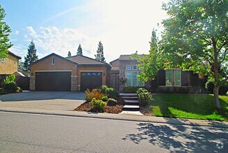 Building Photo - 3151 Montrose Way