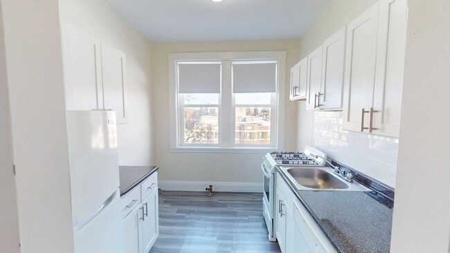 Building Photo - 1687 Commonwealth Ave