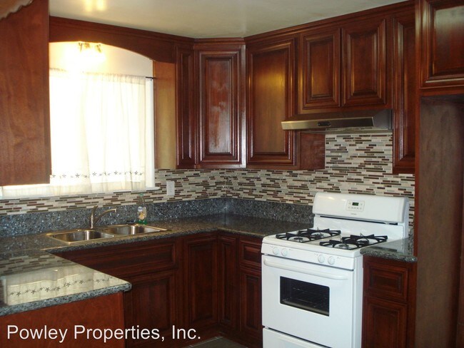 Building Photo - 15223 Fonthill Ave