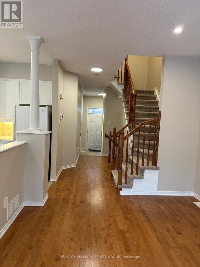 Building Photo - 252 Badgeley Ave