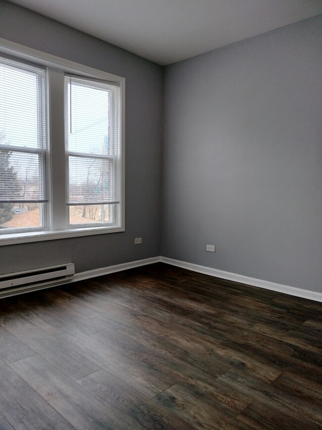 Foto del edificio - 6601 S Green St