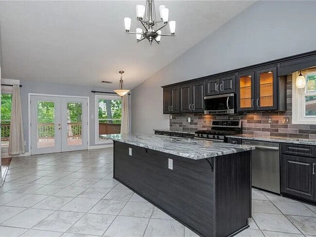 Building Photo - 5022 Anclote Dr