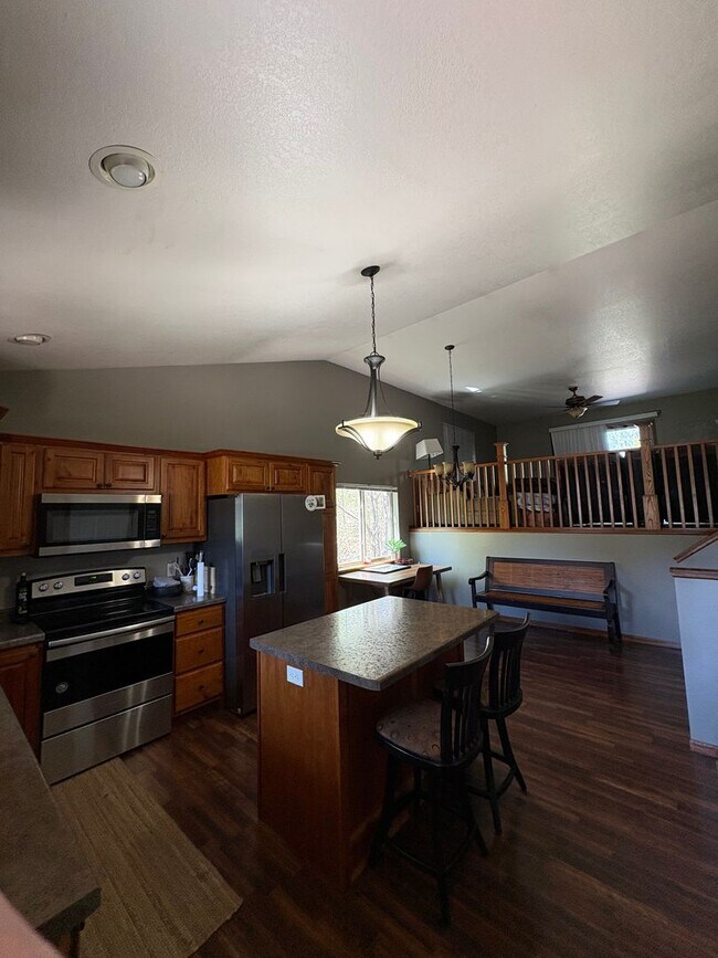 Foto del edificio - 3258 White Oak Ln