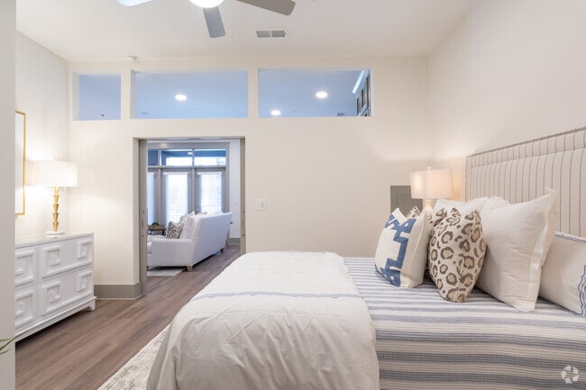 1BR, 1BA - 761 SF - Preserve at Westfields Apartments