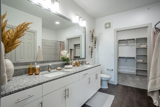 B2 ALT - Primary Bathroom - The Quinn on Thirty