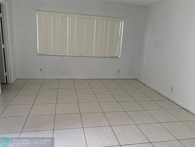 Foto del edificio - 3760 NW 116th Terrace