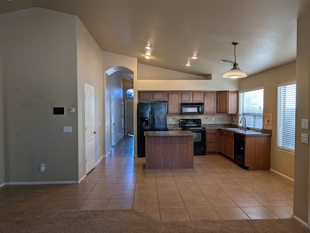 Building Photo - 41874 Colby Dr