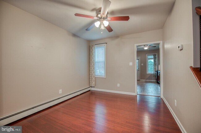 Building Photo - 5 Franklin Ave