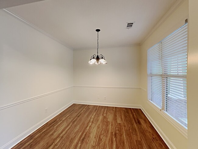 Building Photo - 310 Ascott Lane