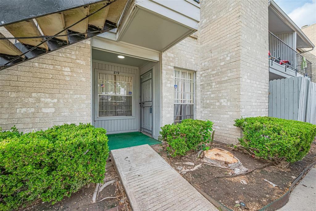 Foto principal - 6500 Sands Point Dr