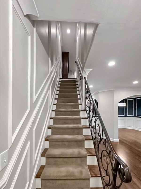 Building Photo - 4208 W Thorndale Ave
