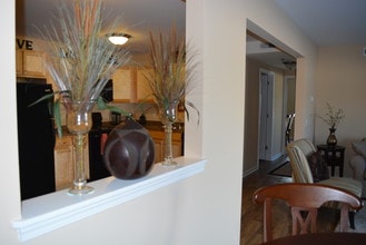 Building Photo - Oakwood Grove