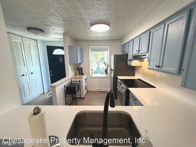 Foto del edificio - 2 br, 2 bath House - 7692 Fairbanks Court