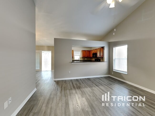 Building Photo - 4712 Limerick Drive Tampa FL